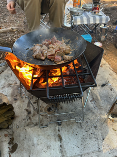 お肉を焼く